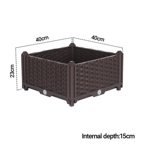 Raised veggie box with dimensions 40 x 40 x 23 cm
